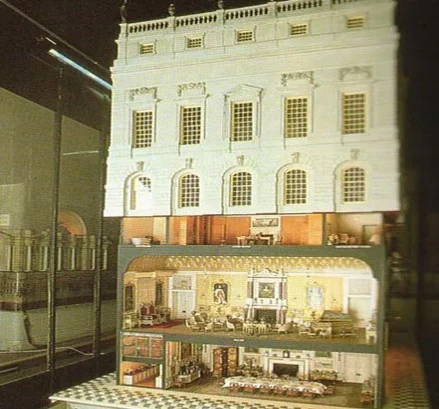 Queen Mary's dollhouse